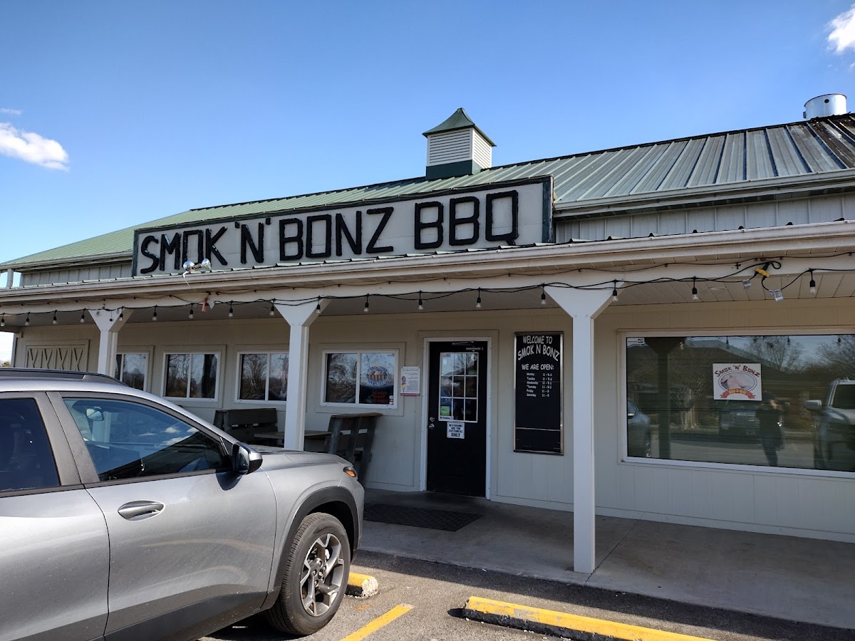 Smoke-N-Bonz Bbq