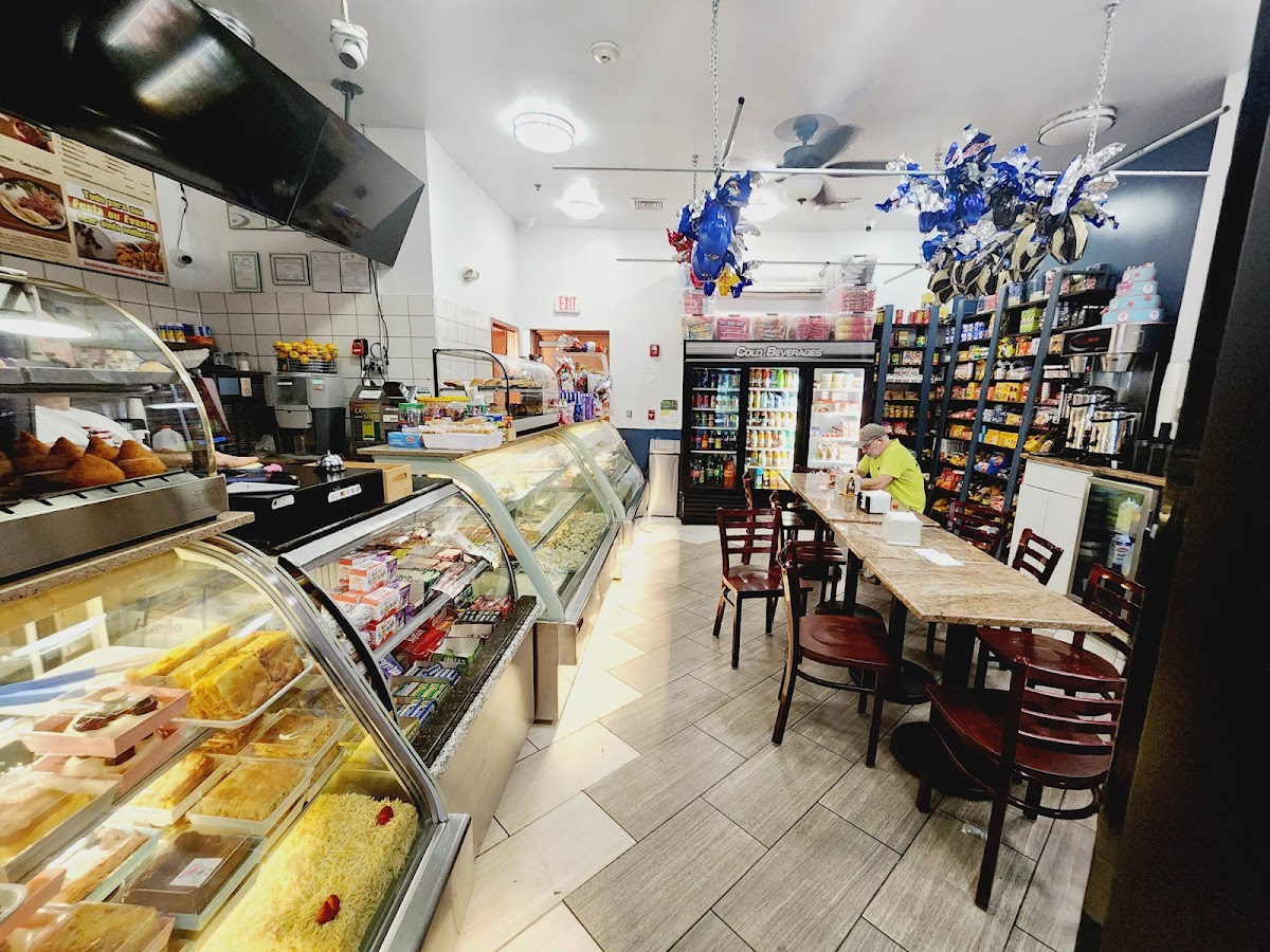 Somerville Cafe And Pastelorio
