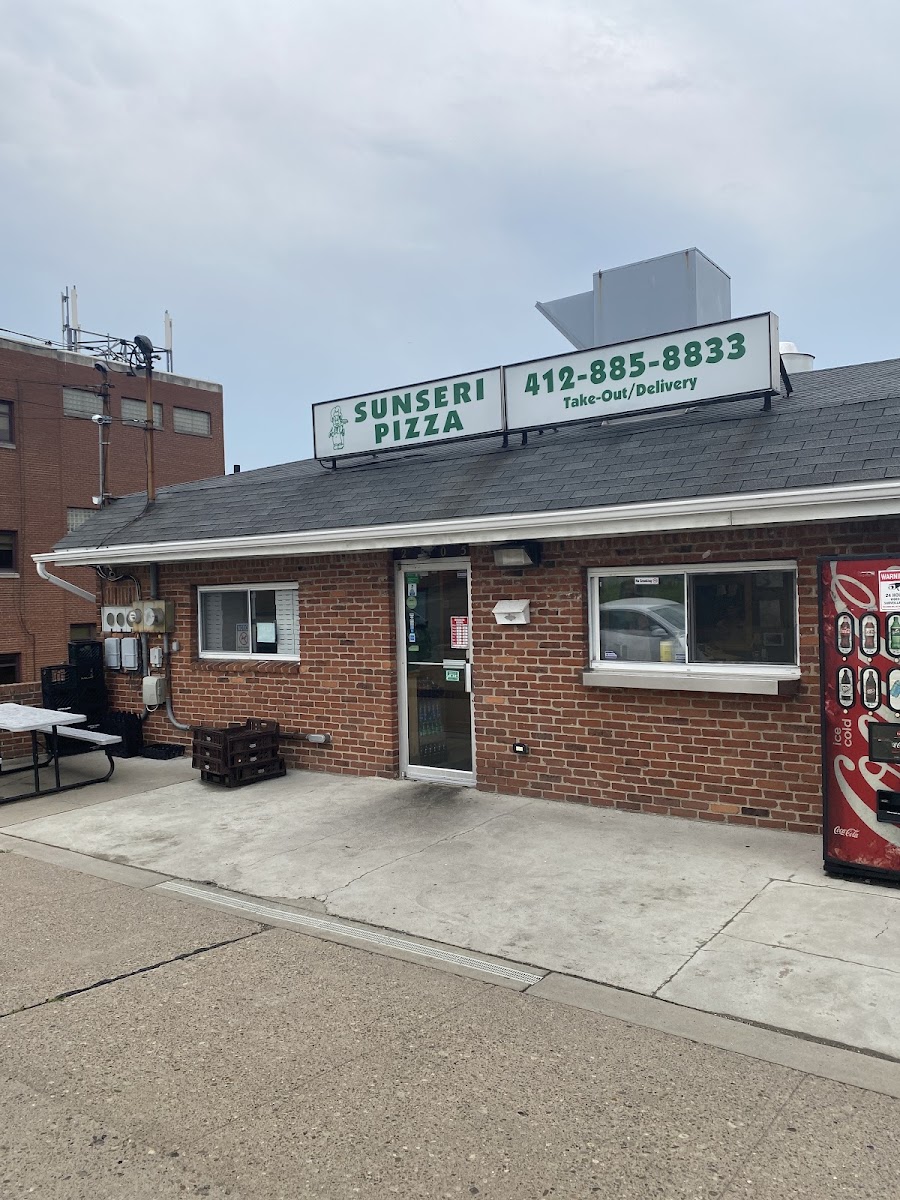 Sunseri Pizza