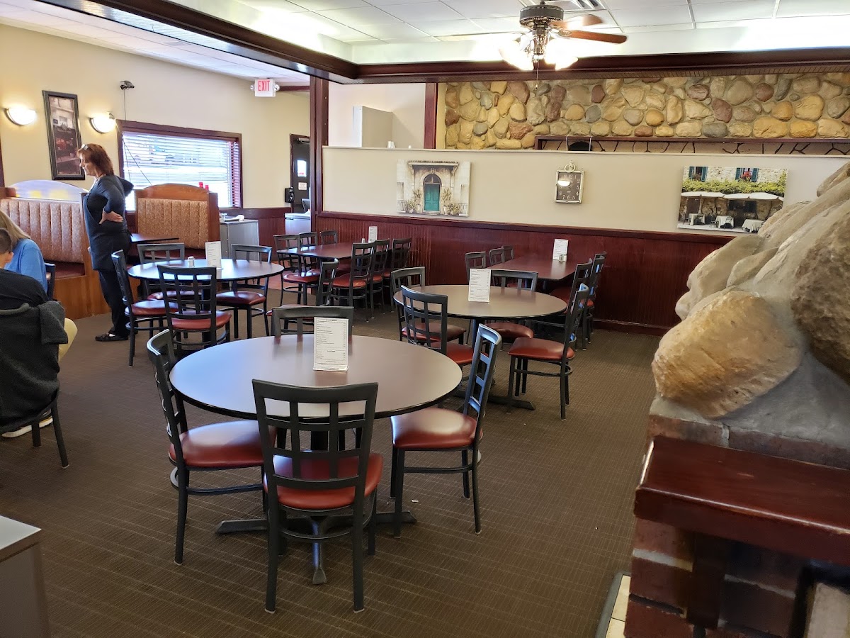 Sunshine Family Restaurant West