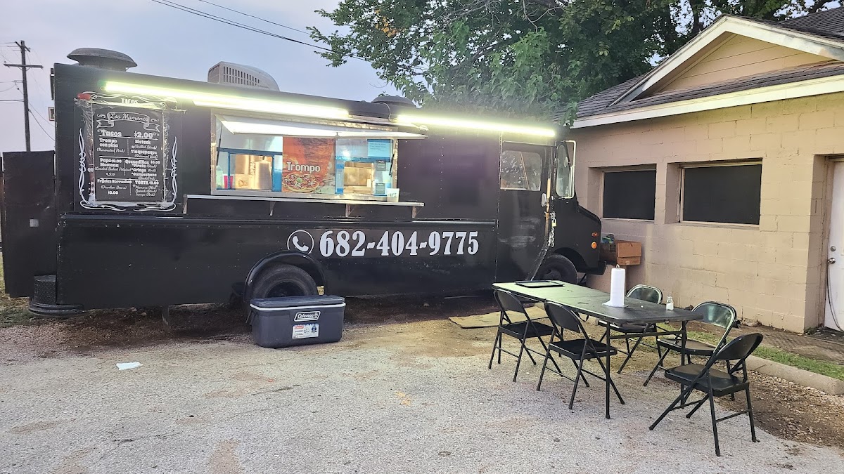 Tacos Los Mamones