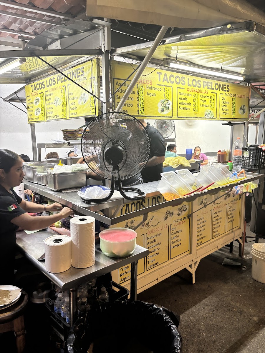 Tacos Los Pelones
