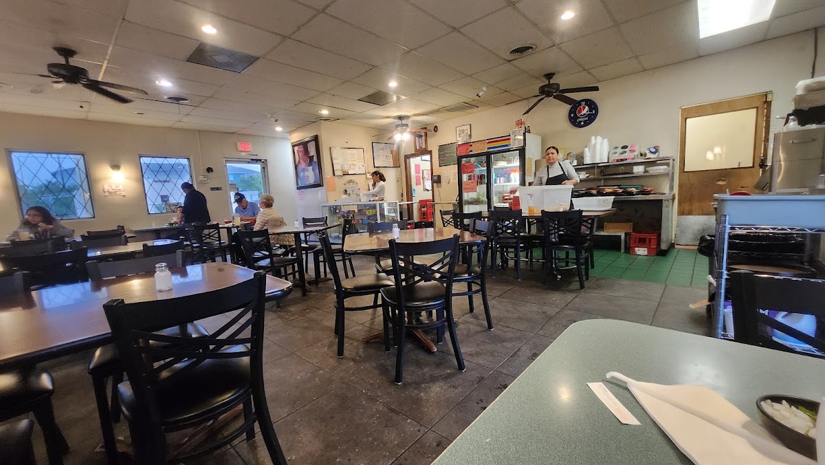 Taquitos Ravi Restaurant