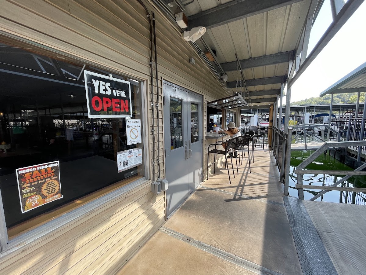 The Captain’S Seat At Prairie Creek Marina