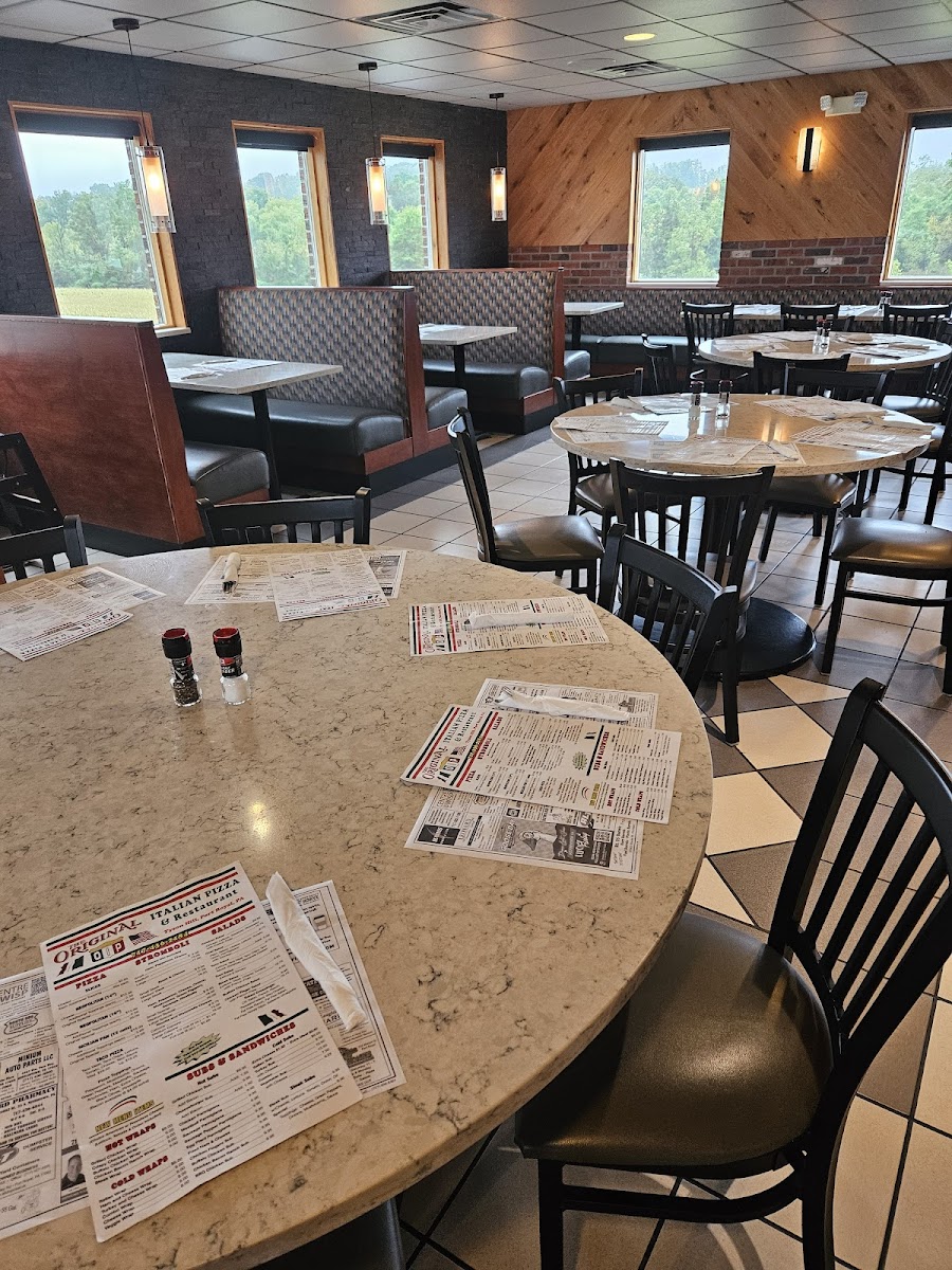 The Original Italian Pizza - Tyson Hill