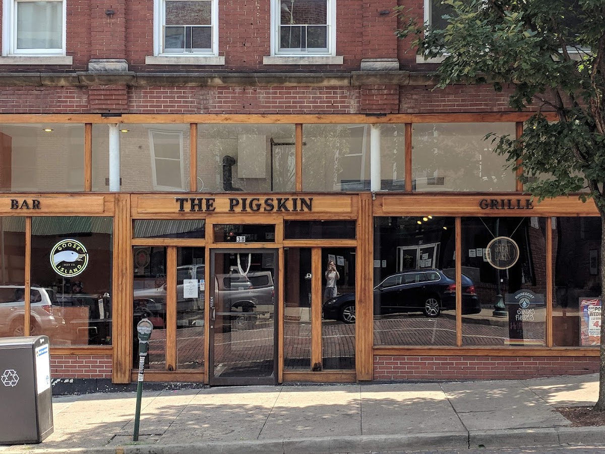 The Pigskin Bar And Grille