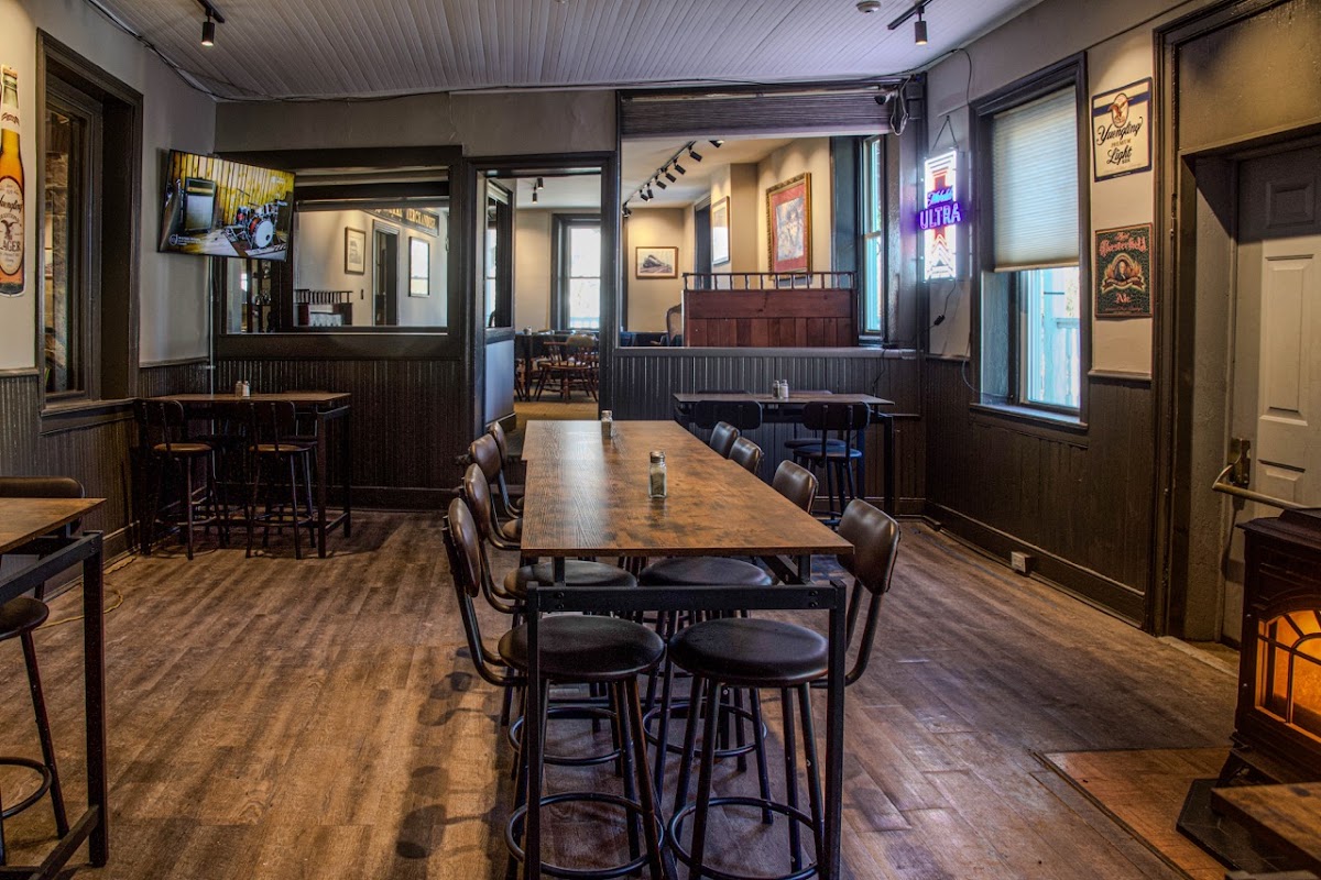 The Reinholds Inn