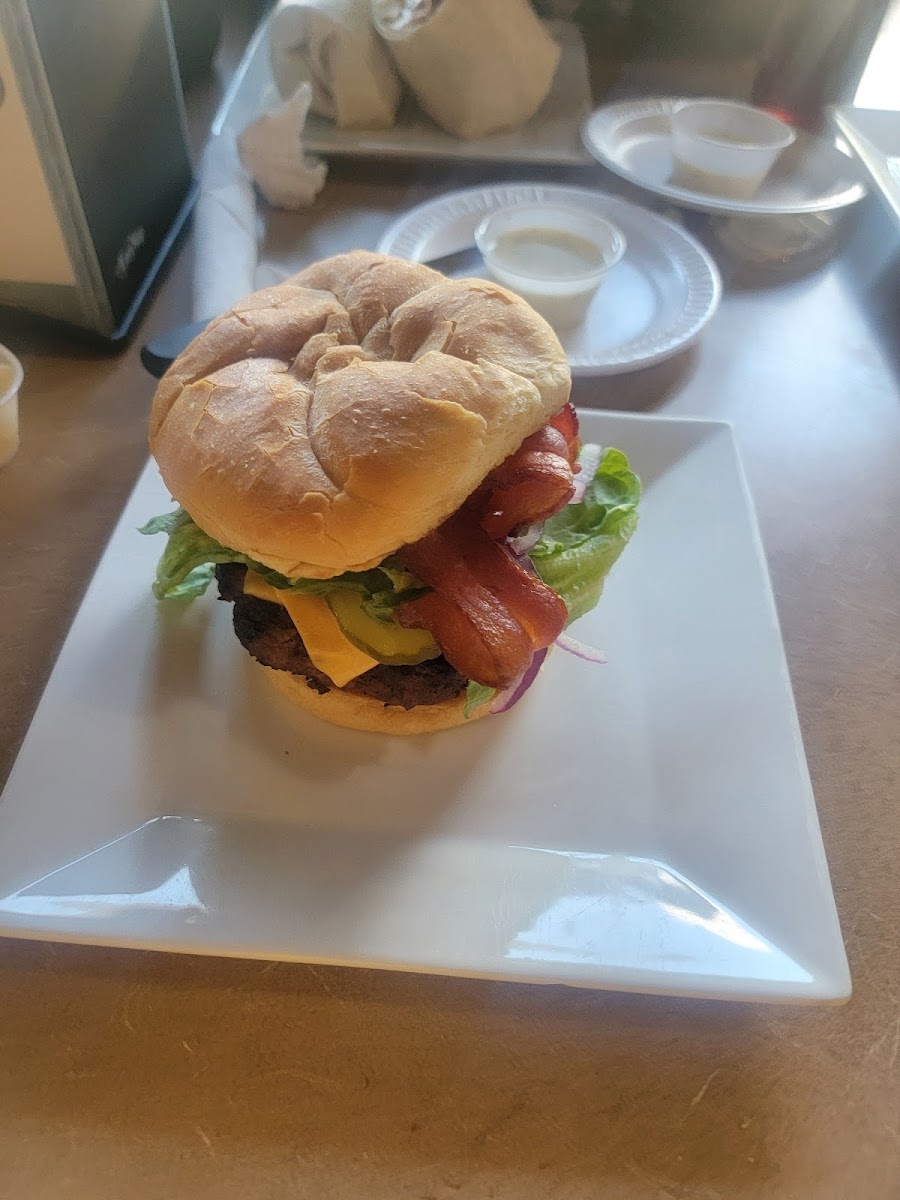 The Shop Bar & Grill