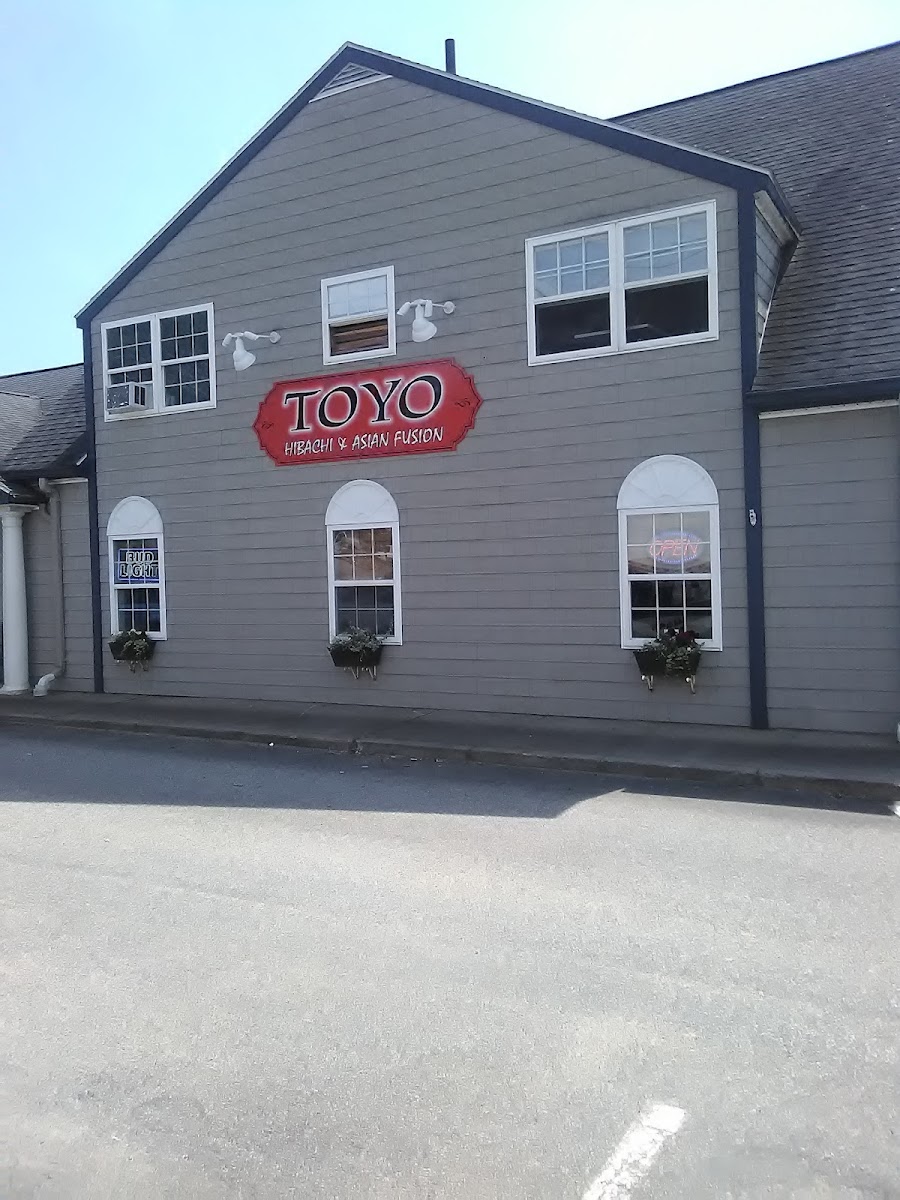 Toyo Hibachi & Asian Fusion