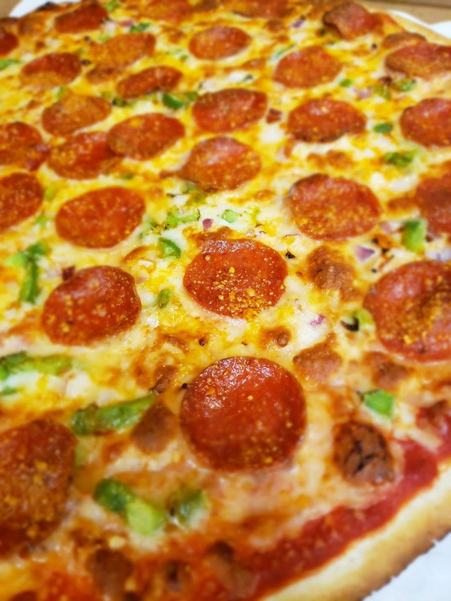 Trax Pizza