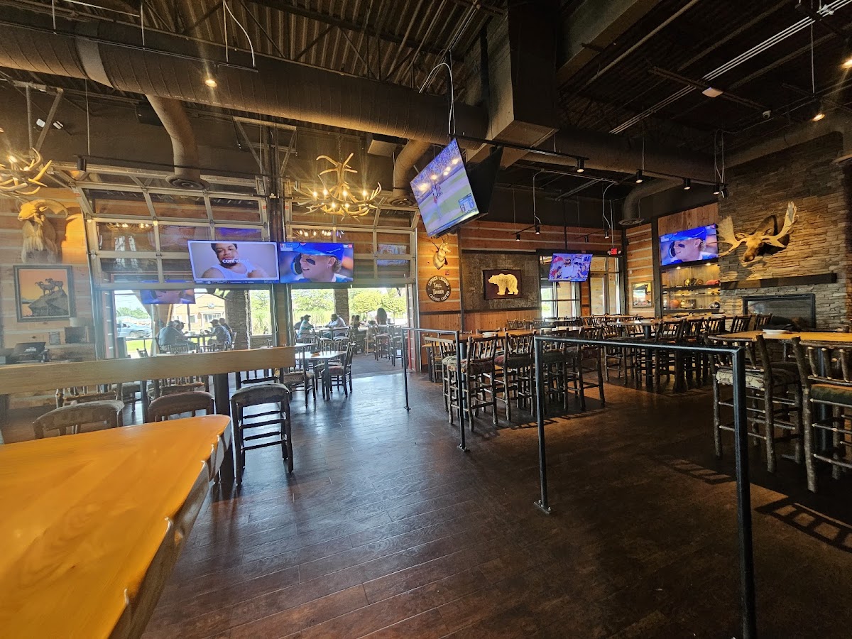 Twin Peaks Schererville