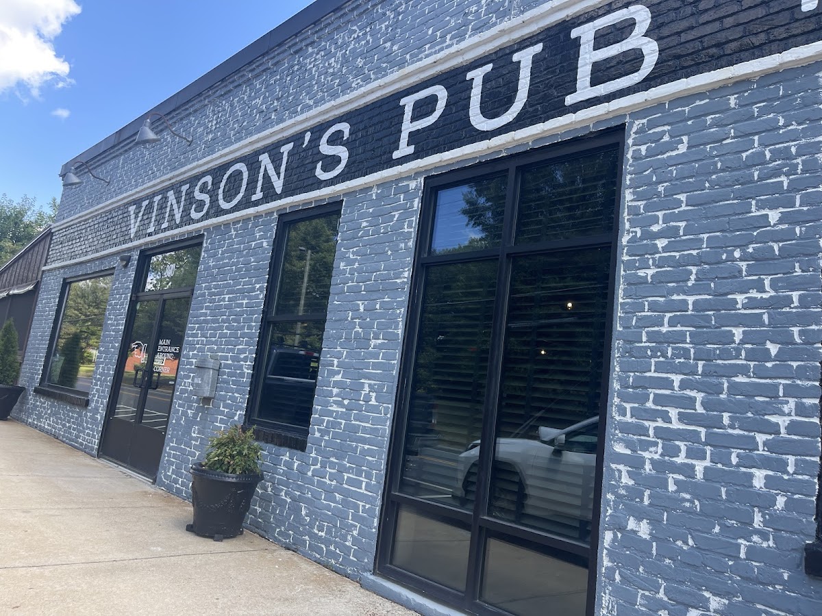 Vinson's Pub + Eatery