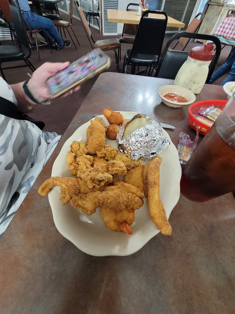 Walnut Grove Fish House