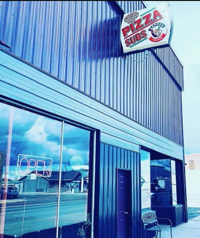 Zeppes Pizza & Subs